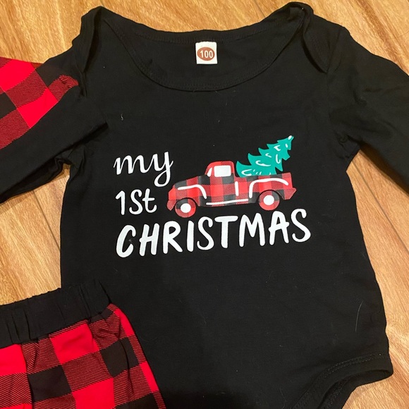 🌻 2/$15 NWOT My First Christmas Outfit Set - Picture 2 of 3